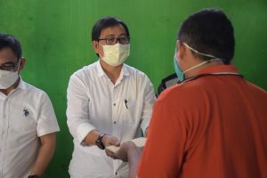 Korban Bencana Angin Puting Beliung di Mappedeceng Terima Bantuan Rp 46,2 Juta