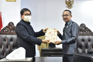 Tiga Ranperda Eksekutif Resmi Diserahkan ke DPRD Luwu Utara