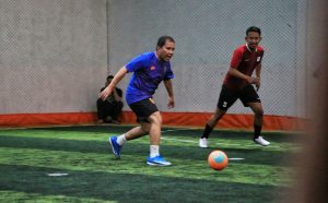 Laga Eksebisi Wali Kota Makassar-Tim Futsal Turatea Jeneponto Eratkan Silaturahmi