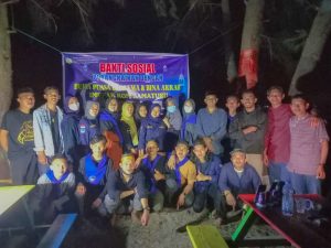 IMPPAK Komisariat Samaturu Bersih-bersih Pantai Malaha Kolaka