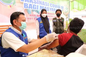 Sambut Hari Bhakti Adhyaksa ke-61, Bupati Bantaeng Hadiri Pelaksanaan Vaksinasi Covid-19