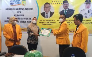 Berikan Kuliah Umum di UPRI Makassar, Bupati Lutra: Jangan Jadi Generasi yang Manja