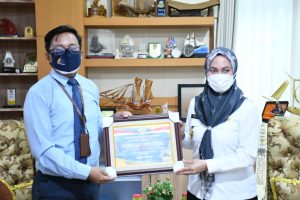 Raih Opini WTP LKPD 2020, Pemda Lutra Terima Penghargaan dari Menkeu