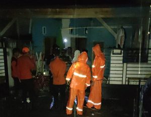 Atap Rumah Warga Rusak Akibat Hujan Deras dan Angin Kencang, BPBD Gerak Cepat Beri Bantuan