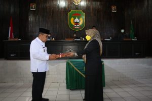 Serahkan Ranperda, Wali Kota Palopo Sebut Banyak Regulasi Baru