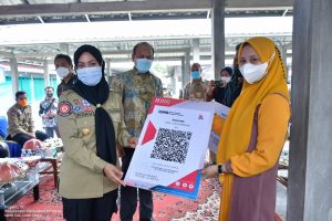 Bupati Luwu Utara Resmikan Pasar Smart Rakyat Pertama di Salulemo, Transaksi Menggunakan QRIS