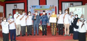 Enrekang Terima Award Anugerah Parahita Ekapraya Kategori Pratama
