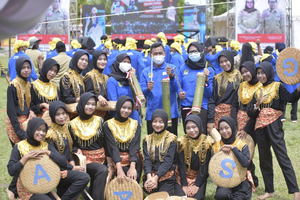 Tiga Kelompok Seni Luwu Utara Mendapat Bantuan Kemensos