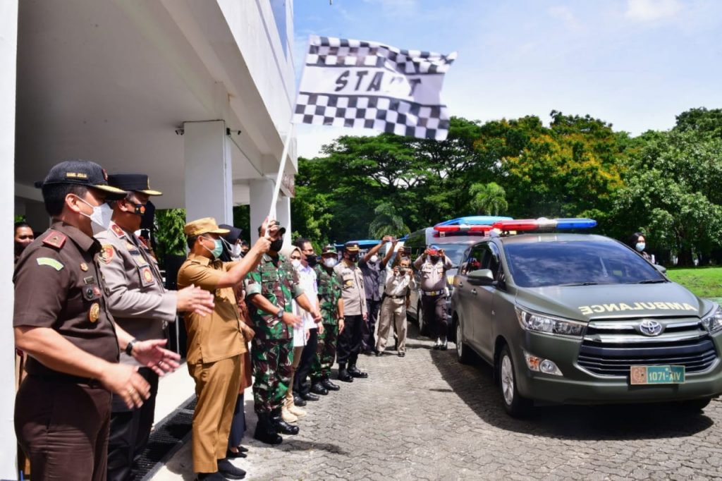 Sejalan Intruksi Presiden, Plt Gubernur Kembali Lepas 1.000 Nakes Mobile Vaksinator Secara Bertahap
