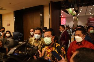 Pemprov Kucurkan Rp800 Juta untuk Masjid Al Markaz Al Ma’arif Bone