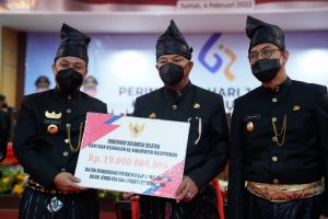 62 Tahun Bulukumba, Plt Gubernur Sulsel Beri Bantuan Keuangan Rp 19 Miliar