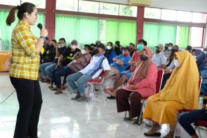 Reses di Tamalate, Warga Apresiasi Debbie Rusdin Peduli Dalam Dunia Pendidikan