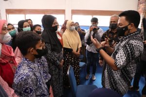 Warga Jeneponto Ikut Rasakan Bantuan Perlengkapan Sekolah Gratis dari Pemkab Bantaeng