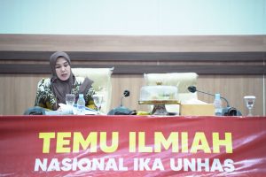 Ina Kartika Bahas Politisi Perempuan Tangguh di Temu Ilmiah IKA Unhas
