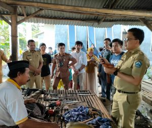 Usaha Pandai Besi Bantaeng Kini Rasakan Manfaat Bantuan Modal Usaha