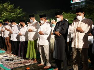 Rudianto Lallo Ajak Masyarakat Dukung Terus Gerakan Salat Berjamaah