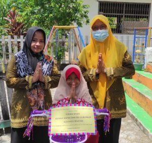 Girangnya Anak Lima Tahun asal Wajo Ini Dapat Hadiah Sepeda Dari Gubernur Sulsel
