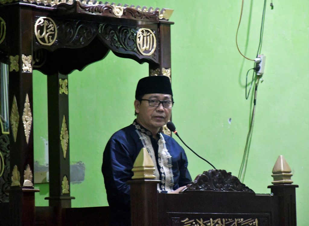 Wabup Lutra Ajak Warga Tigkatkan Kualitas Diri di Bulan Ramadan Ini
