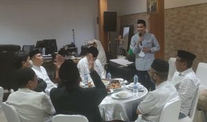 Ketua DPRD Makassar dan Rektor UNM Buka Puasa Bersama IKA SMAN 6