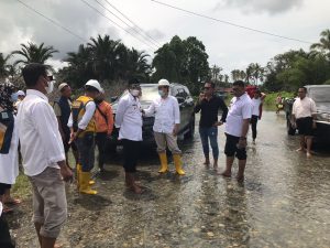 Wabub Suaib Tinjau Titik Banjir di Malangke