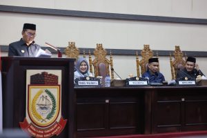 Hadiri Rapat Paripurna DPRD Makassar, Wali Kota Danny Akan Maksimalkan Penanganan Anjal