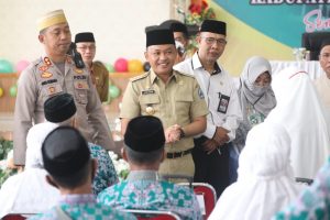 Lepas 85 JCH Bantaeng, Ilham Azikin: Tetap Jaga Kebersamaan