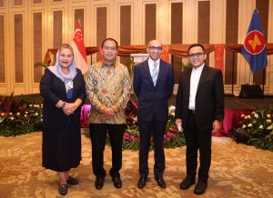 Penuhi Undangan Khusus Danny Hadiri Perpisahan Dubes Singapura