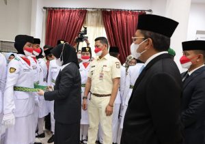 Berhalangan Hadir di Pengukuhan, Fatmawati Rusdi Gantikan Posisi Orang Tua Capaska