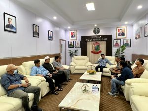 Diintimidasi Oknum Pengelola, Pedagang Pasar Butung Ngadu ke Rudianto Lallo