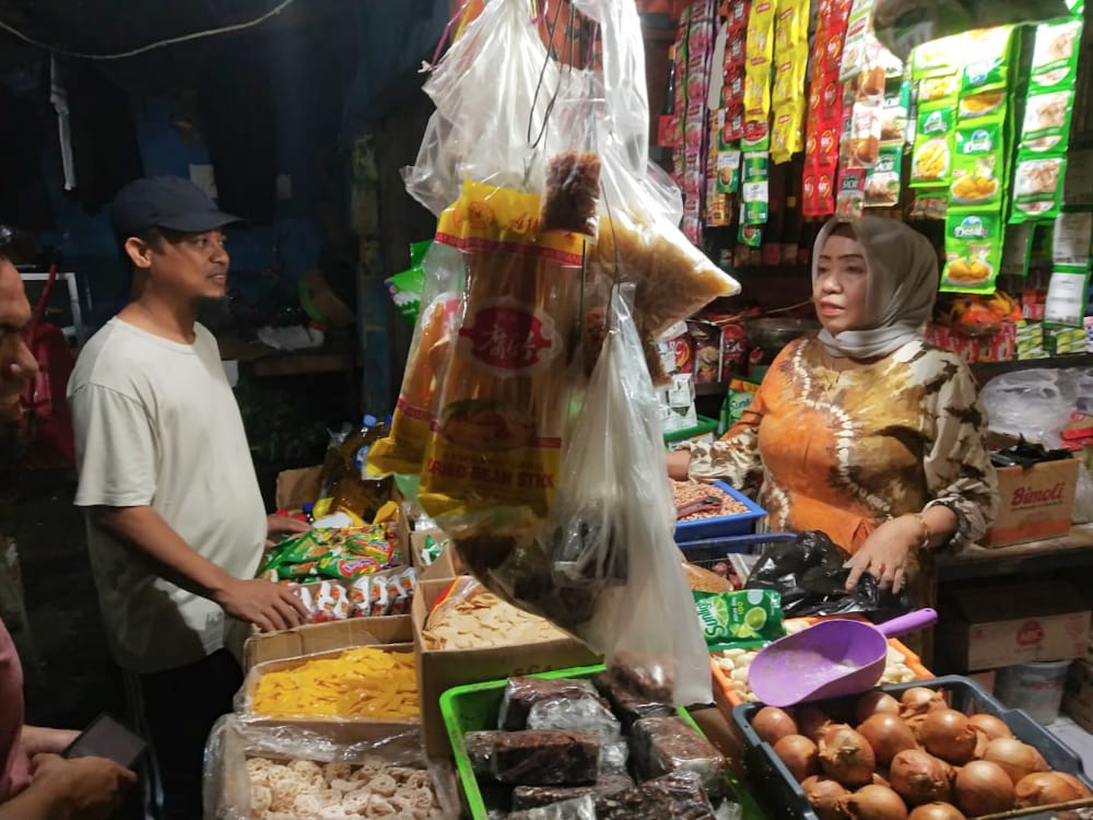 Sembari Olahraga, Gubernur Andi Sudirman Pantau Harga Bahan Pokok di Pasar Sawah