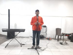 Rudianto Lallo Siapkan Seragam Pengurus IKA Unhas Makassar