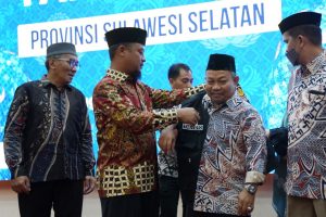 Andi Sudirman Lepas 19 Peserta MTQ KORPRI 2022 ke Padang