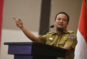 Untuk Pertama Kalinya, Di Bawah Kepemimpinan Andi Sudirman, Pemprov Raih “Predikat Informatif”