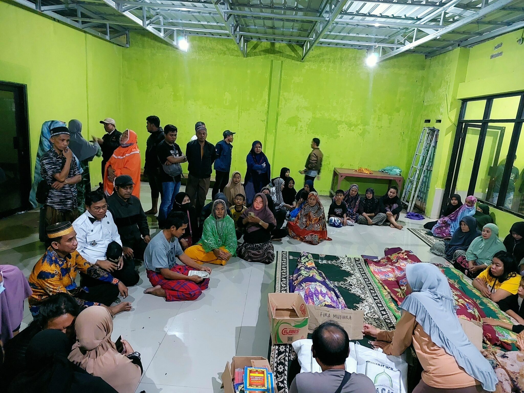 Rudianto Lallo Kunjungi Korban Tertimpa Pohon di Biringkanaya