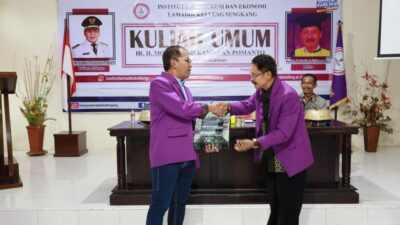 Danny Pomanto Bicara Kepemimpinan dengan Mahasiswa Institut Lamaddukelleng Wajo
