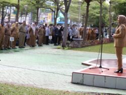 Pimpin Apel Pagi, Fatmawati Rusdi Tekankan Kedisiplinan Pegawai dan Budaya Bersih