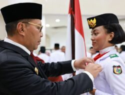 Danny Pomanto Kukuhkan Pasukan Pengibar Bendera Pusaka Kota Makassar 2023