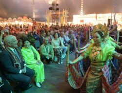 Bikin Bangga! Delegasi Makassar Berkesempatan Antar Wali Kota Den Haag Masuki Area Tong Tong Fair