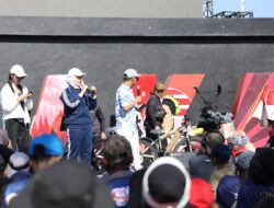 Hadiri Tani On Stage Kementan, Fatmawati Rusdi Ikut Semangati Ribuan Peserta Jalan Santai