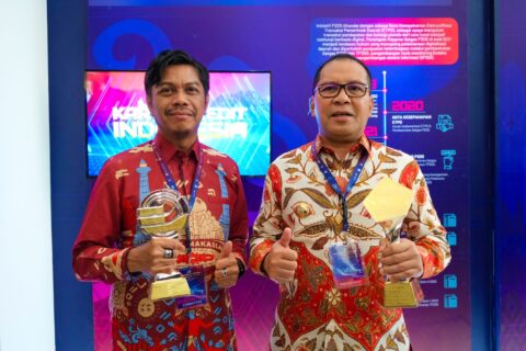 Alhamdulillah! Kota Makassar Terima Penghargaan TP2DD 2023 Kota Terbaik dan Program Unggulan P2DD Terbaik