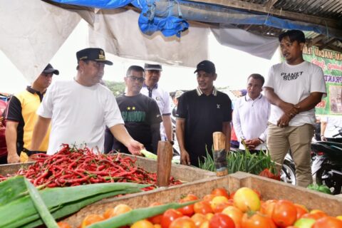 Kendalikan Inflasi, Disperindag Sulsel – Pemkab Bone Gelar Pasar Murah