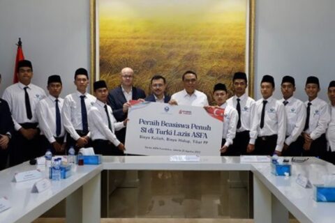 ASFA Foundation Beri 120 Beasiswa untuk Kader Pesantren