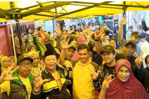 Arifin Madjid, Dari Guru Hingga Miliki Pengalaman Birokrasi Mumpuni