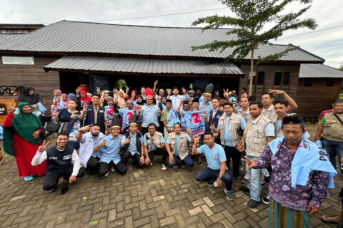 Warga Rammang-Rammang ‘Curhat’ Baru 4 Tahun Rasakan Kehadiran Negara, Maulidan Isbar: RPGM Wujud Komitmen Prabowo-Gibran Bangun Desa