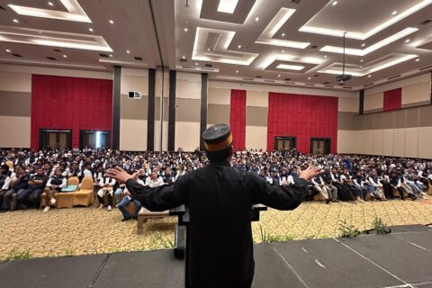 Tutup Masa Kampanye, Rudianto Lallo Kukuhkan 1.000 Spartan Anak Rakyat Tamalanrea-Biringkanayya