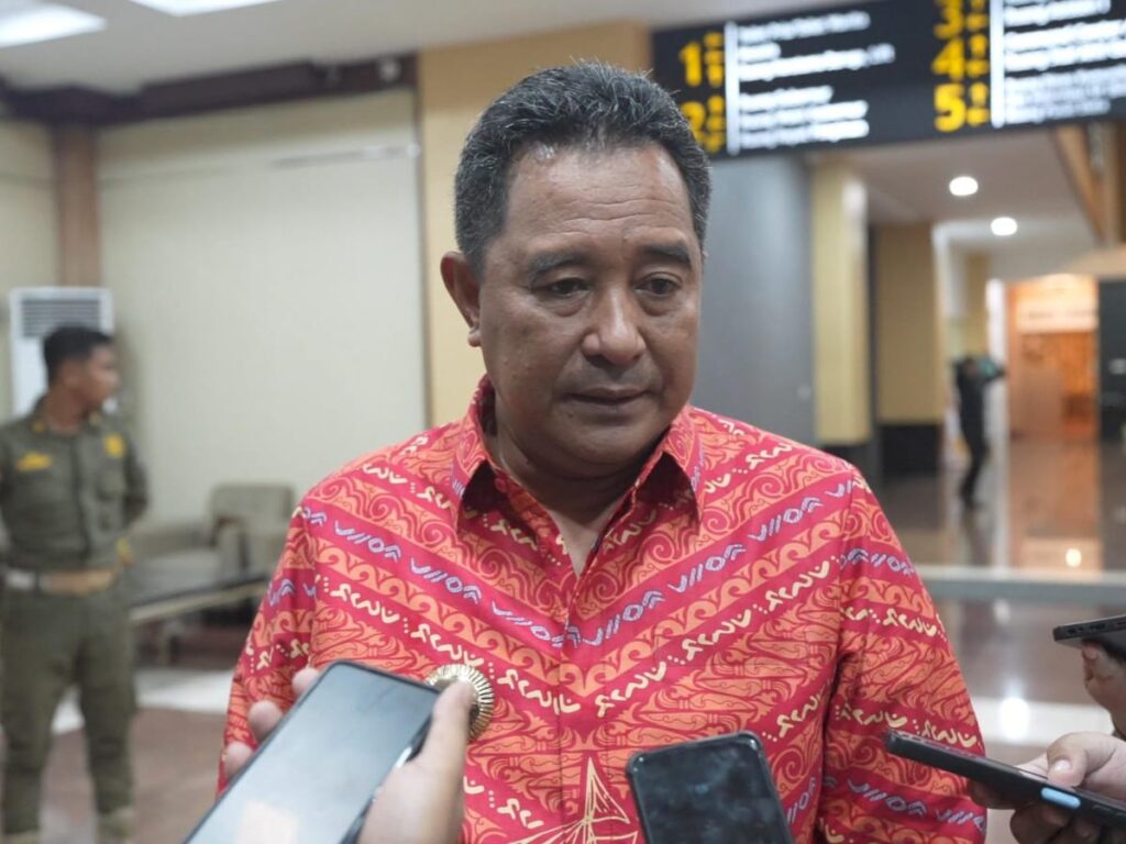 Jokowi Panggil Mendadak Pj Gubernur Bahtiar Besok, Bahas Pengembangan Stadion di Sulsel