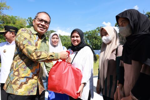 Danny Pomanto dan Pj Gubernur Lepas Ratusan Pemudik Ramadan Berbagi Bahagia Pemprov Sulsel