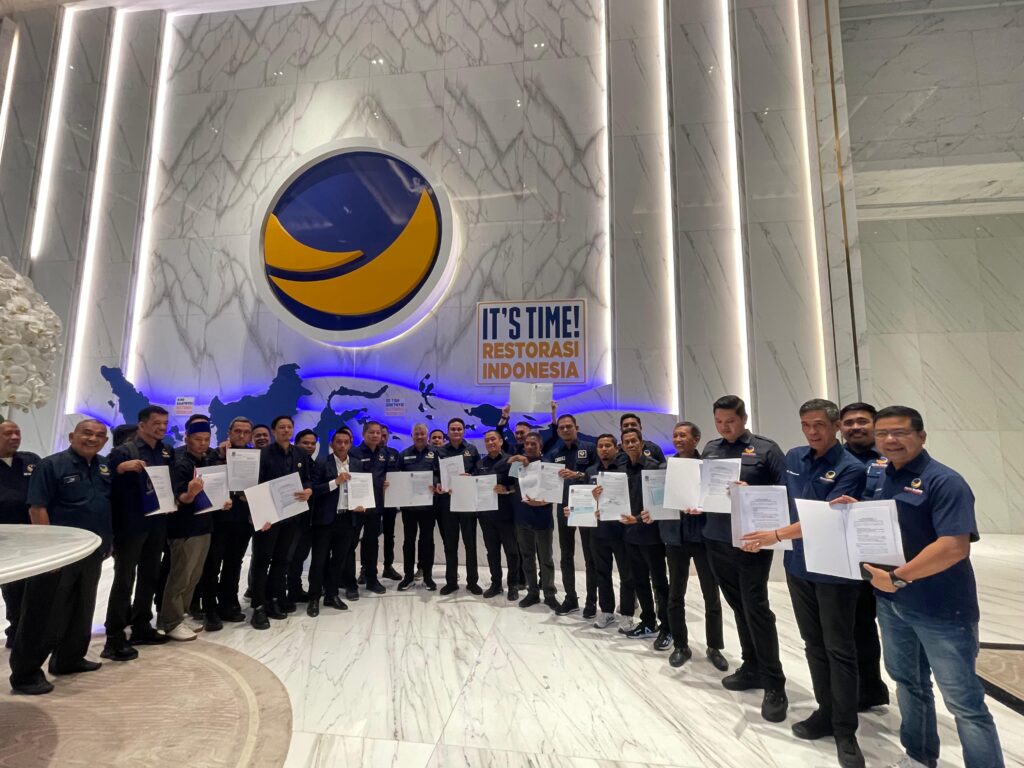 NasDem Berikan Surat Rekomendasi 16 Bakal Calon Kepala Daerah di Sulsel