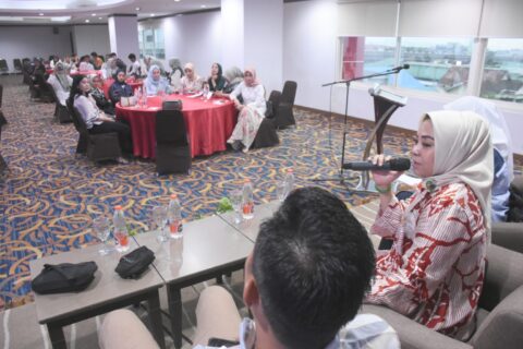 Nunung Dasniar Ajak Warga Kelola Persampahan Dengan Baik