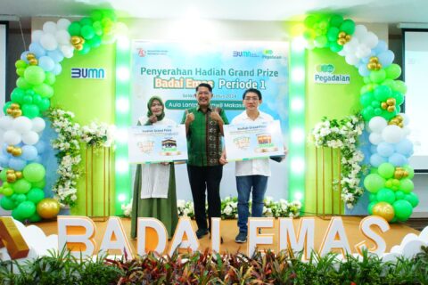 Pegadaian Kanwil Makassar Serahkan Hadiah Grand Prize Program Badai Emas Periode 1 Tahun 2024